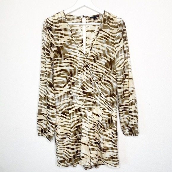 G BY GUESS Animal Print Tiger Striped Long Sleeved Romper S - Picture 1 of 15